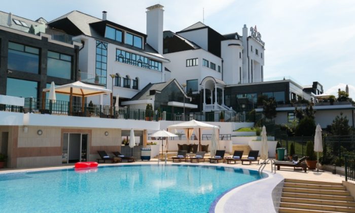 Villa Breg - Hotel i bazen